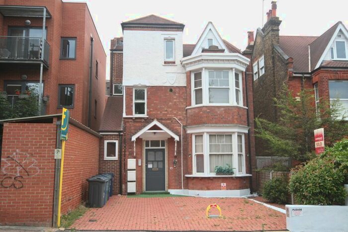 3 Bedroom Flat To Rent In Kenton Road, Harrow-On-The-Hill, Harrow, HA1
