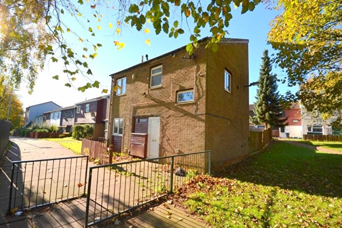 5 Bedroom End Of Terrace House For Sale In Booth Meadow Court, Thorplands, Northampton, NN3