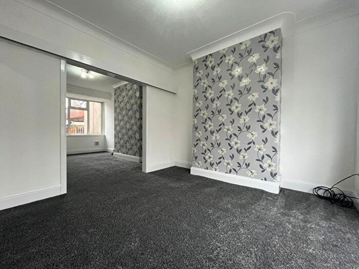 3 Bedroom Property To Rent In Larbreck Avenue, Blackpool, Lancashire, FY3