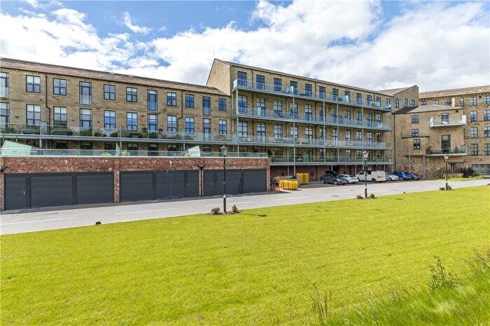 4 Bedroom End Of Terrace House For Sale In Greenholme Mills, Iron Row, Burley In Wharfedale, Ilkley, LS29