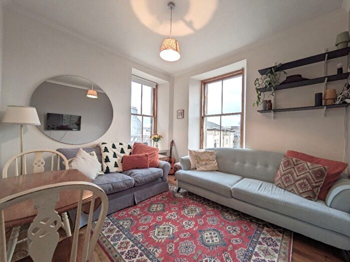 2 Bedroom Flat To Rent In Canon Street, Canonmills, Edinburgh, EH3