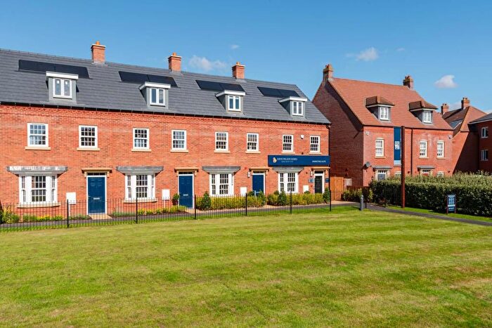 3 Bedroom Terraced House For Sale In Saxon Street, Great Denham, MK40