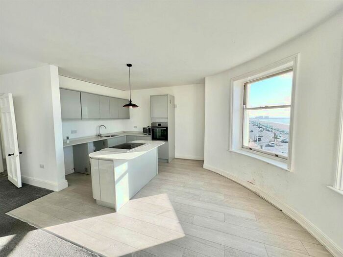 4 Bedroom Flat To Rent In Marine Parade, Brighton, BN2