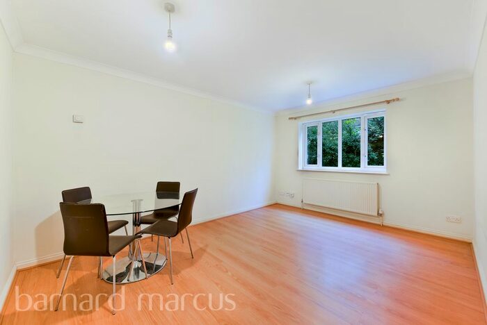 2 Bedroom End Of Terrace House To Rent In Windermere Road, London, W5