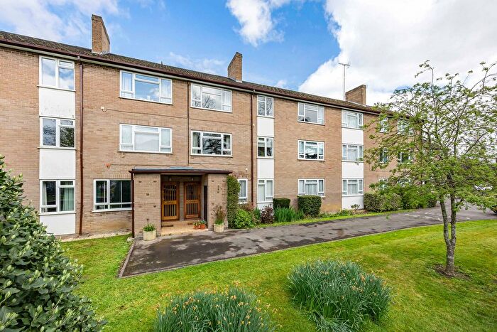 2 Bedroom Flat For Sale In Lansdown Road, Cheltenham, GL51