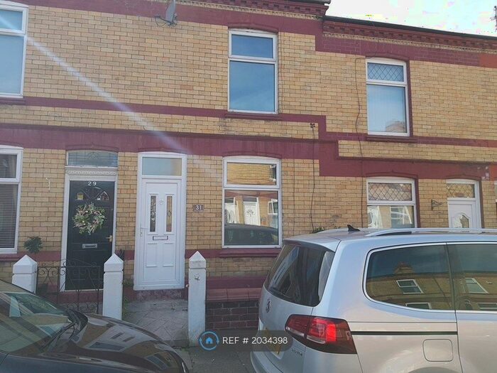2 Bedroom Terraced House To Rent In Glanvor Road, Stockport, SK3