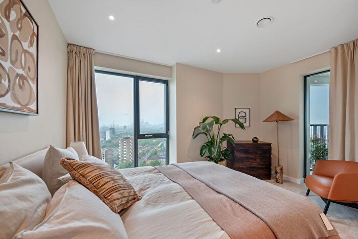 1 Bedroom Flat To Rent In Riverstone Heights, Reed Avenue, London, E3