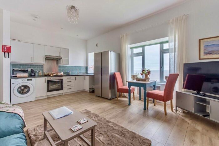 1 Bedroom Flat To Rent In Clevedon, Clevedon, BS21