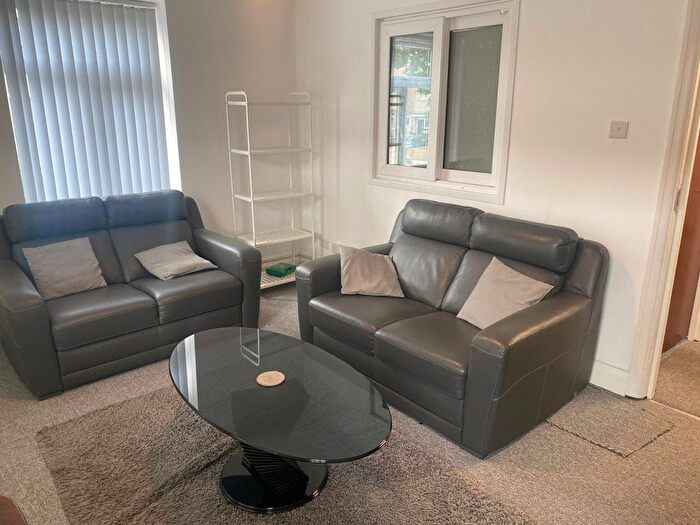 4 Bedroom Flat To Rent In Northumberland Parade, Station Road, North Harrow, HA2