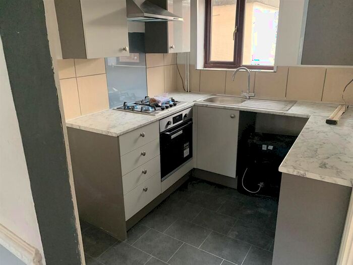3 Bedroom Property To Rent In Warren Place, Brownhills, Walsall, WS8