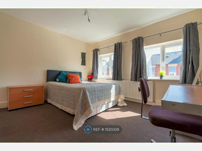 6 Bedroom Terraced House To Rent In Blenheim Road, Reading, RG1