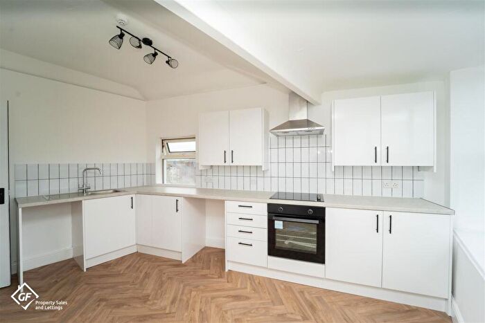 3 Bedroom Apartment To Rent In Flat - Marine Road West, Morecambe, LA3