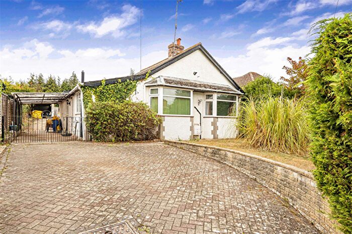 3 Bedroom Detached House For Sale In Elvendon Road, Goring On Thames, RG8