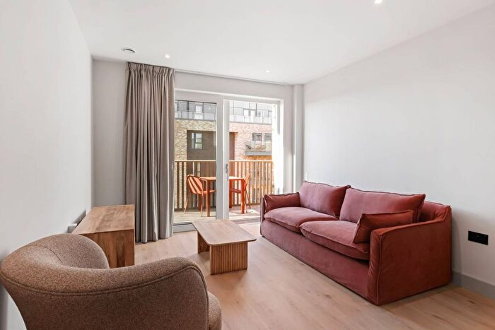 2 Bedroom Flat To Rent In The Draper, Colindale, London, NW9