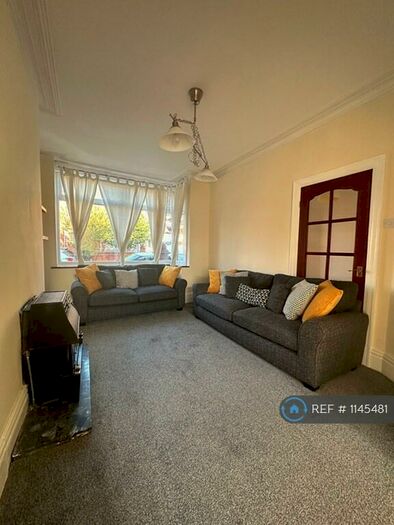 3 Bedroom Semi-Detached House To Rent In Ansdell Avenue, Chorlton, M21