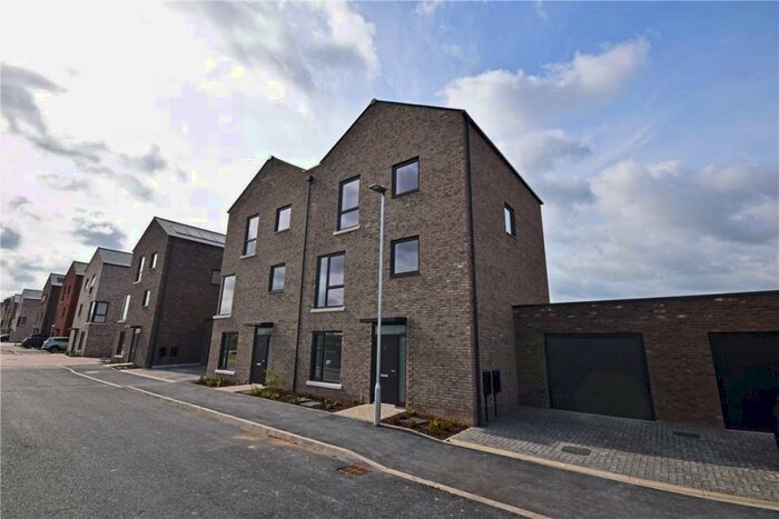 5 Bedroom Semi-Detached House To Rent In Gregory Park South, Cambridge, CB5