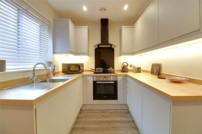2 Bedroom Flat For Sale In London Street, Basingstoke, Hampshire, RG21