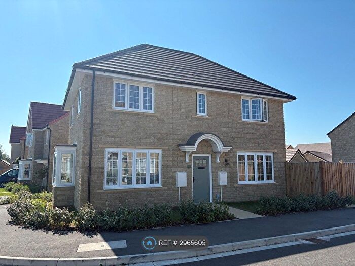 4 Bedroom Detached House To Rent In Maple Drive, Somerton, TA11