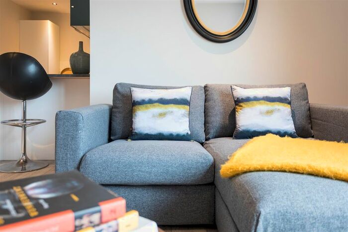 2 Bedroom Flat To Rent In Scotland Road, Warrington, WA1