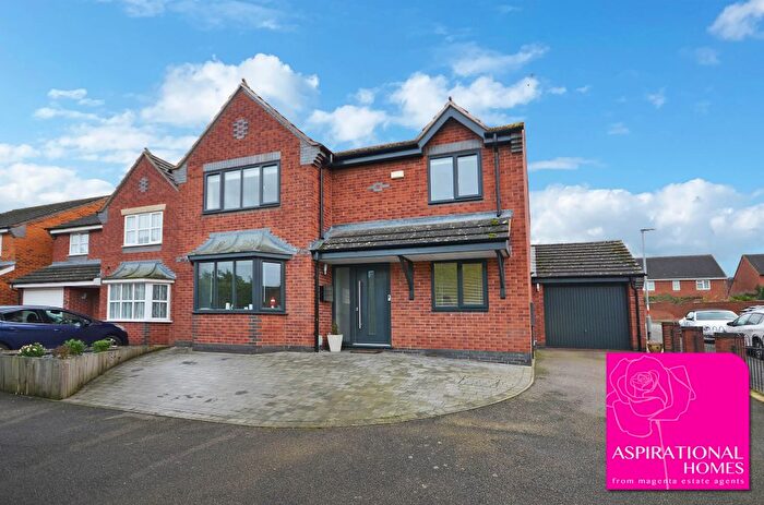 4 Bedroom Detached House For Sale In Andrews Way, Raunds, Northamptonshire, NN9