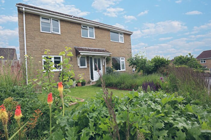 4 Bedroom Detached House For Sale In Parsonage Crescent, Castle Cary, Somerset, BA7