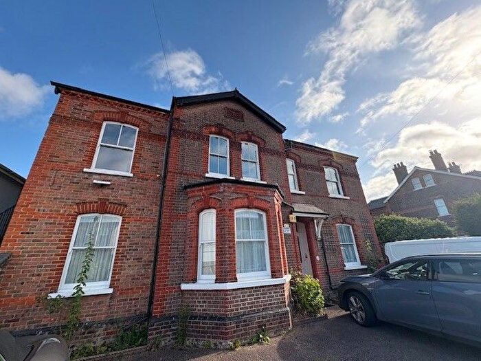 Studio To Rent In Bushey Grove Road, Bushey, WD23