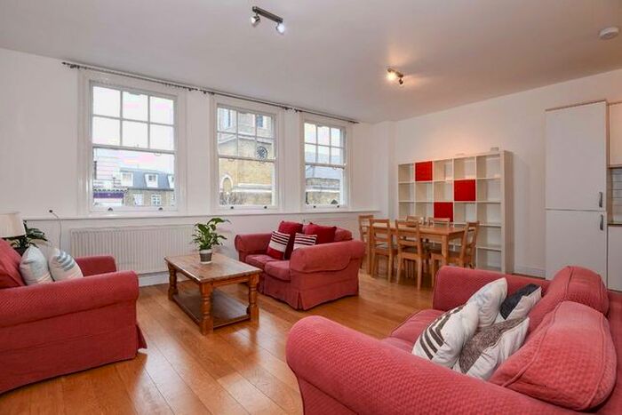 3 Bedroom Flat To Rent In Newton's Yard, London, SW18