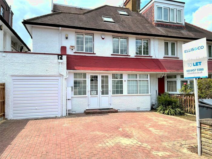 5 Bedroom Semi-Detached House To Rent In Greenfield Gardens, London, NW2
