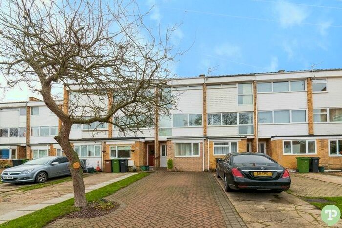 3 Bedroom Terraced House To Rent In Farm Close Road, Wheatley, Oxford OX33