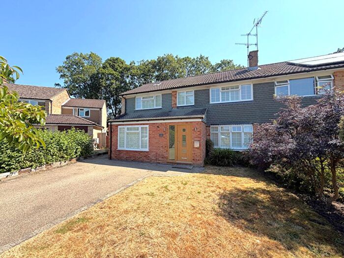 4 Bedroom Semi-Detached House For Sale In Cranleigh Mead, Cranleigh, GU6