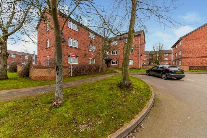 2 Bedroom Flat To Rent In Hawthorn Court, Grantham NG31
