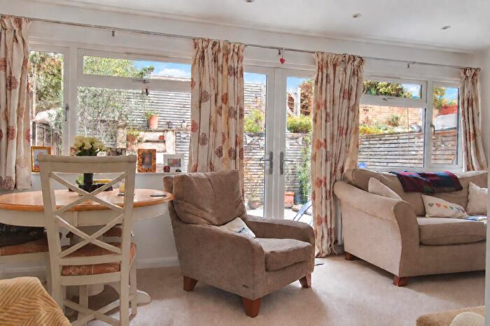 4 Bedroom Mews For Sale In The Mews Southside, Pulborough, RH20