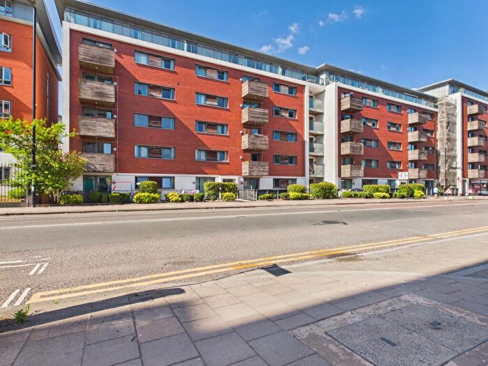 2 Bedroom Flat For Sale In Skyline Granville Street, Birmingham, B1