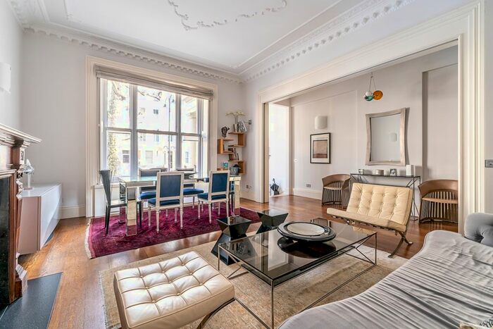 2 Bedroom Flat To Rent In Queen's Gate, London, SW7