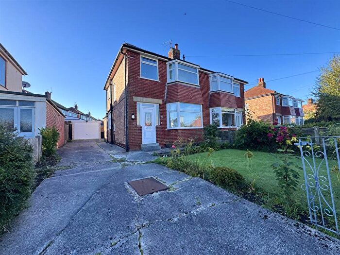 3 Bedroom Semi-Detached House For Sale In Newton Avenue, Poulton-Le-Fylde, FY6
