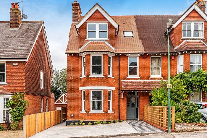 5 Bedroom Semi-detached House For Sale In The Drive, Sevenoaks, Kent, TN13
