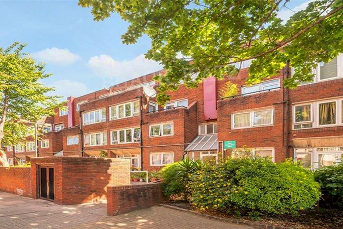 4 Bedroom Flat To Rent In Purchese Street, NW1