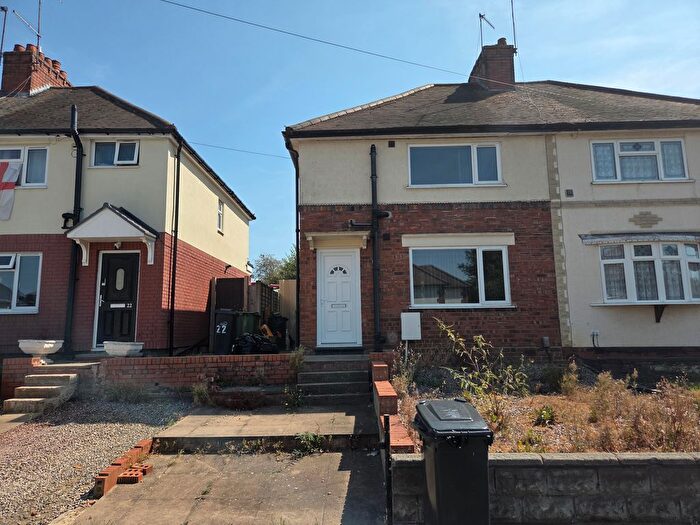 3 Bedroom Semi-Detached House To Rent In Grove Crescent, Brockmoor, DY5