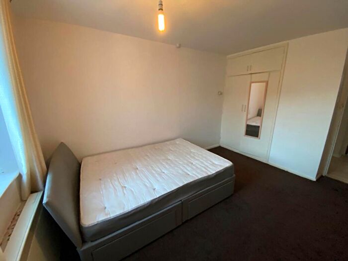 2 Bedroom Flat To Rent In Gwynant Place, Withington, M20