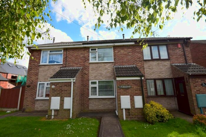 2 Bedroom Detached House To Rent In Hazel Grove, Hucknall, Nottingham, NG15