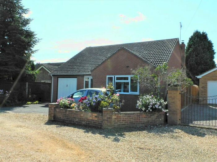 2 Bedroom Detached Bungalow For Sale In The Tenters, Holbeach Town Centre, PE12