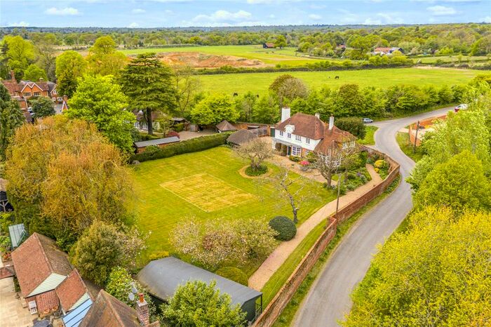5 Bedroom Detached House For Sale In Allerds Road, Farnham Royal, Buckinghamshire, SL2