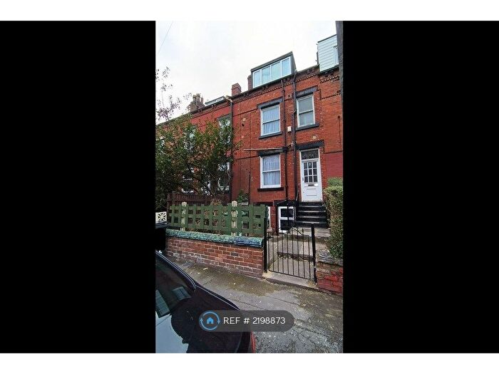 2 Bedroom Terraced House To Rent In Rydall Street, Leeds, LS11