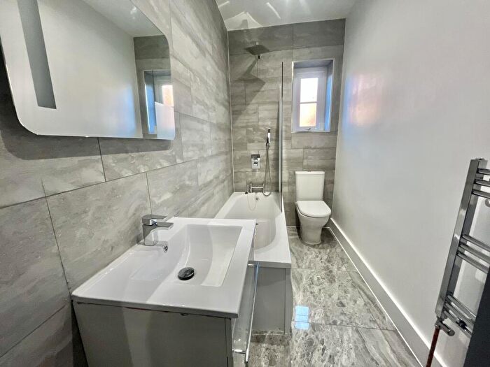 4 Bedroom House To Rent In Gladstone Street, Nottingham, NG7