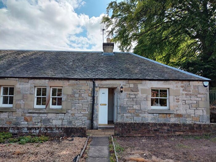 Bungalow To Rent In Old Dalkeith Road, Edinburgh, Midlothian, EH16