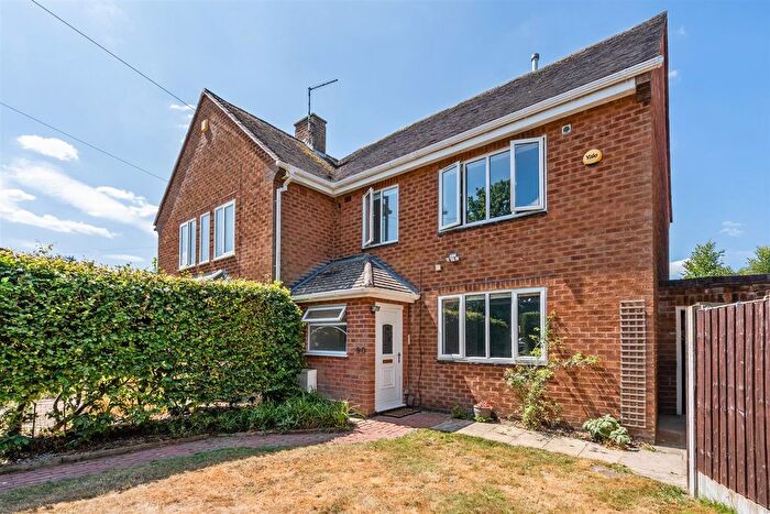 4 Bedroom Semi-Detached House For Sale In Slater Road, Bentley Heath, B93