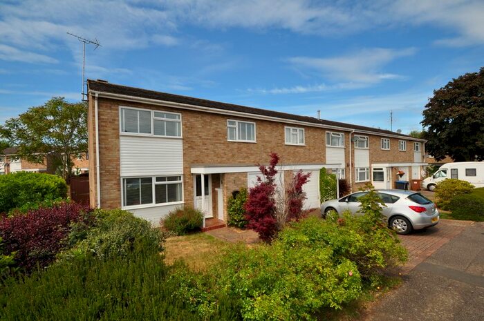 3 Bedroom End Of Terrace House To Rent In Hornsfield, Welwyn Garden City, AL7