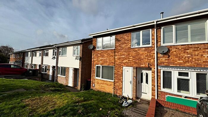 3 Bedroom End Of Terrace House To Rent In Ravenswood Hill, Birmingham, B46