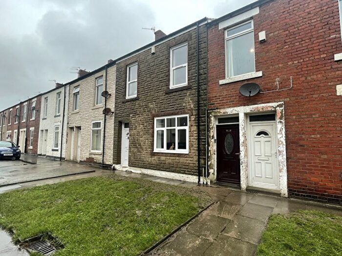2 Bedroom Flat To Rent In Disraeli Street, Blyth, NE24