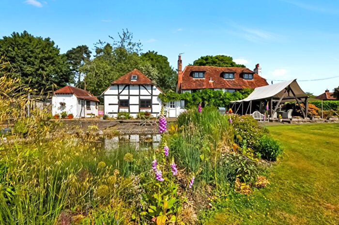 5 Bedroom Country House For Sale In City Road, Radnage, Buckinghamshire, HP14